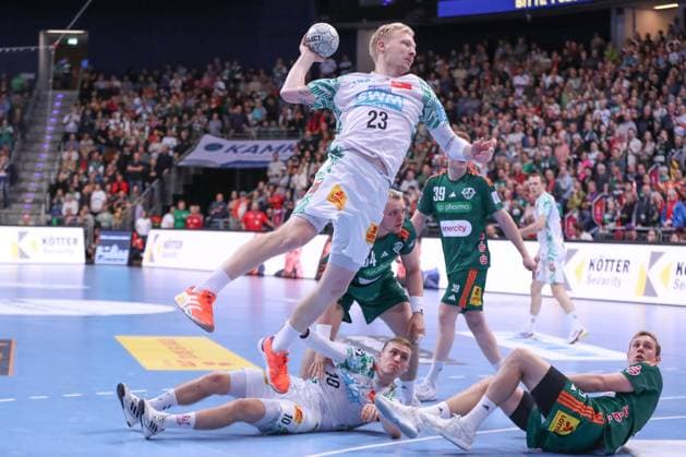 26.10.2025, xgox, Handball - Daikin HBL, TSV Hannover-Burgdorf - SC Magdeburg emspor, v.l. Magnus Saugstrup (Magdeburg, 23) wirft Tor, Torschuetze, erzielt Tor, Treffer, scores the goal Hannover *** 26 10 2025, xgox, Handball Daikin HBL, TSV Hannover Burgdorf SC Magdeburg emspor, v l Magnus Saugstrup Magdeburg, 23 throws goal, Torschuetze, scores goal, Treffer, scores the goal Hannover