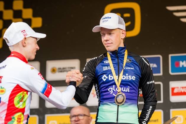 Dutch Pim Ronhaar pictured on the podium after the men s elite race of the Superprestige race of Overijse, stage 2 (out of 8) in the Superprestige cyclocross competition, in Overijse, Sunday 26 October 2025. JASPERxJACOBS  x138019459x