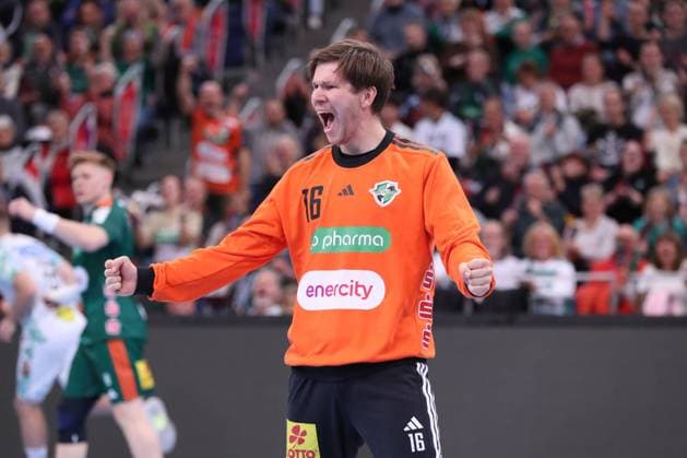 26.10.2025, xgox, Handball - Daikin HBL, TSV Hannover-Burgdorf - SC Magdeburg emspor, v.l. Simon Gade (Hannover, 16) Jubelt ueber gehaltenen Ball, abgewehrt, gehalten, Torhueter Hannover
