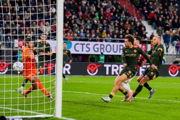 ALKMAAR , 26-10-2025 , AFAS stadium , season 2025 2026 , Dutch Eredivisie football , match between AZ and FC Utrecht , Picture shows AZ player Troy Parrott scores the 2-0 AZ - Utrecht  x31701574x Copyright: