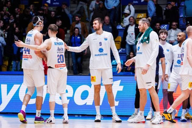 easycredit BBL, Frankfurt Skyliners - Syntainics MBC, 26.10.2025 Abpfiff in der Overtime. Die Sensation bleibt aus. Der MBC fährt als Sieger nach Hause. Spiel der easycredit BBL easycredit BBL, Frankfurt Skyliners - Syntainics MBC; am 5. Spieltag der Saison 25 26 in der Süwag Energie ARENA am 26.10.2025 Copyright: xBEAUTIFULxSPORTS Hahnex