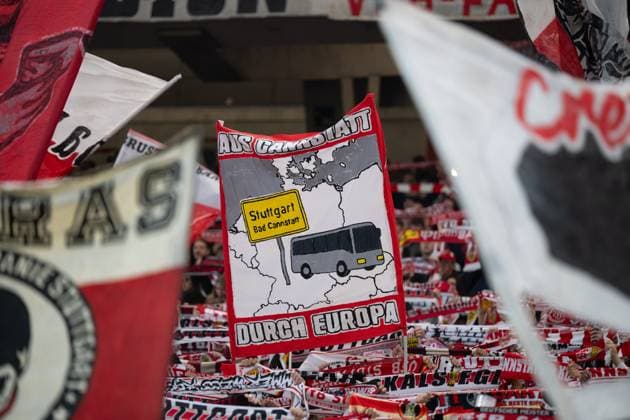 VfB Stuttgart Fans, Ultras, Stmmung, Fahnen. Banner, Aus Cannstatt Durch Europa. GER, VfB Stuttgart vs. 1. FSV Mainz 05, Fussball, Herren, 1. Bundesliga, 8. Spieltag, Spielzeit 2025 2026, 26.10.2025, DFL DFB REGULATIONS PROHIBIT ANY USE OF PHOTOGRAPHS AS IMAGE SEQUENCES AND OR QUASI-VIDEO, GER, VfB Stuttgart vs. 1. FSV Mainz 05, Fussball, Herren, 1. Bundesliga, 8. Spieltag, Spielzeit 2025 2026, 26.10.2025 Stuttgart Copyright: xEibner-Pressefoto WolfgangxFrankx EP_WFK