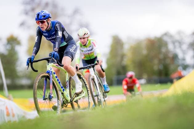 Dutch Lucinda Brand pictured in action during the women s elite race of the Superprestige race of Overijse, stage 2 (out of 8) in the Superprestige cyclocross competition, in Overijse, Sunday 26 October 2025. JASPERxJACOBS  x138021892x