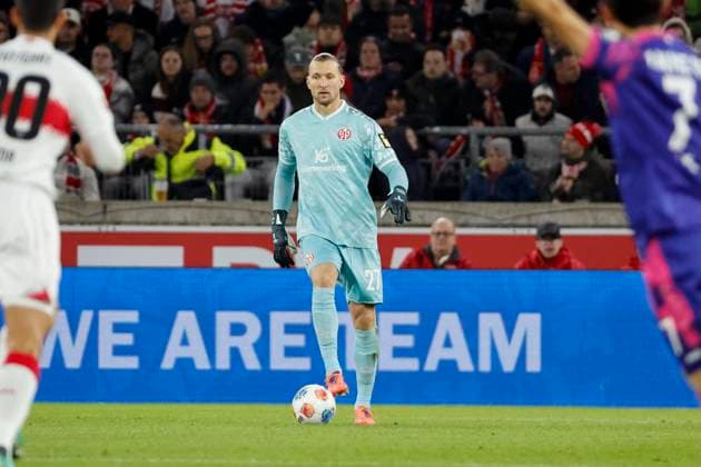 Robin Zentner (1.FSV Mainz, 27) , Deutschland, Fussball, 1. Bundesliga, 8.Spieltag, 2025 2026, VfB Stuttgart vs. 1.FSV Mainz 05, 26.10.2025, MHP Arena, Stuttgart, Deutschland Stuttgart MHP Arena Baden-Württemberg Deutschland Copyright: xGrantxHubbsx