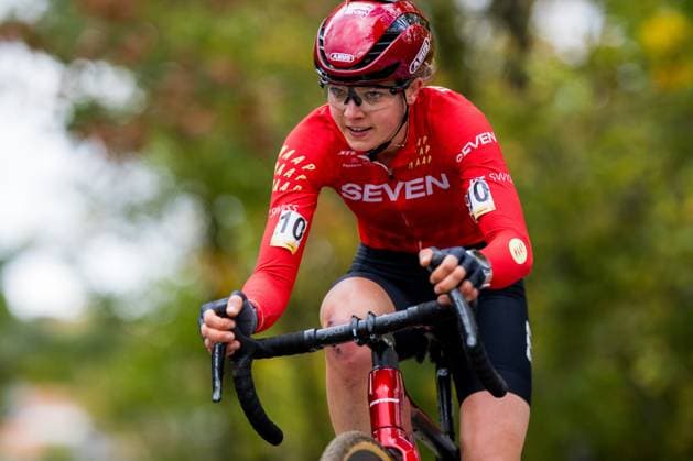 Dutch Aniek Van Alphen pictured in action during the women s elite race of the Superprestige race of Overijse, stage 2 (out of 8) in the Superprestige cyclocross competition, in Overijse, Sunday 26 October 2025. JASPERxJACOBS  x138022060x