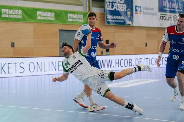 Felix Klingler (HC Oppenweiler-Backnang, 24) beim Wurf am Kreis, HC Oppenweiler-Backnang vs. HBW Balingen-Weilstetten, Handball, 2. Bundesliga, 9. Spieltag, Saison 2025 2026, 26.10.2025, HC Oppenweiler-Backnang vs. HBW Balingen-Weilstetten, Handball, 2. Bundesliga, 9. Spieltag, Saison 2025 2026, 26.10.2025 Backnang Copyright: xEibner-Pressefoto LarsxNeumannx EP_LNN