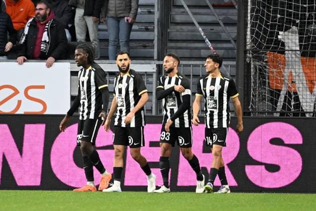 Angers SCO v FC Lorient - Ligue 1 McDonald s 2025 2026 14 Yassin BELKHDIM (sco) - 93 Haris BELKEBLA (sco) - 35 Prosper PETER (sco) - 07 Amine SBAI (sco) during the Ligue 1 McDonald s match between Angers and Lorient at Stade Raymond Kopa on October 26, 2025 in Angers, France. Angers France  Copyright: xFEPx 776348172