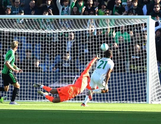 Foto IPP Andrea Vignoli Reggio Emilia 26 10 2025 Calcio Campionato di Serie A 2025 2026 Sassuolo-Roma 0-1 Nella foto il GOL di PAULO DYBALA Italy Photo Press-world Copyright italy ITALY  Copyright: xR4924_italyphotopressx