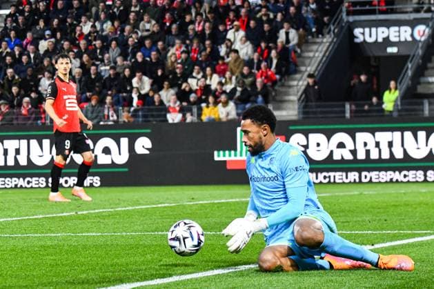 FOOTBALL : Stade Rennais vs OGC Nice - Ligue 1 - JournÃ e 9 - 26 10 2025 Yehvann Diouf (OGC Nice) RennesFrance  Copyright: xBaptistexAutissierx