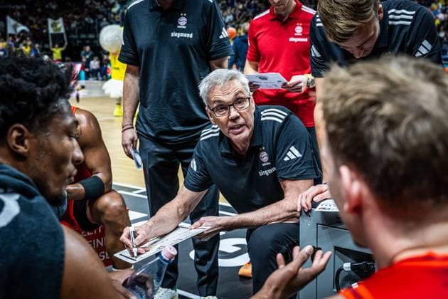 Basketball Berlin 26.10.2025 Saison 2025 2026 easyCredit BBL 1. Bundesliga Männer, Herren Alba Berlin - FC Bayern München Basketball Gordon Herbert (München, Trainer)