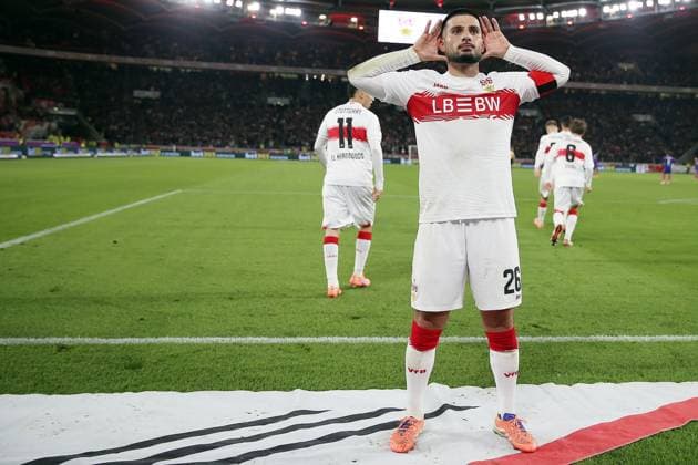26.10.2025, xrekx, Fussball 1.Bundesliga, VfB Stuttgart - 1.FSV Mainz 05 v.l. Torjubel nach dem Tor zum celebrating the goal celebrate 2:1 durch Deniz Undav (VfB Stuttgart) (DFL DFB REGULATIONS PROHIBIT ANY USE OF PHOTOGRAPHS as IMAGE SEQUENCES and or QUASI-VIDEO) Stuttgart