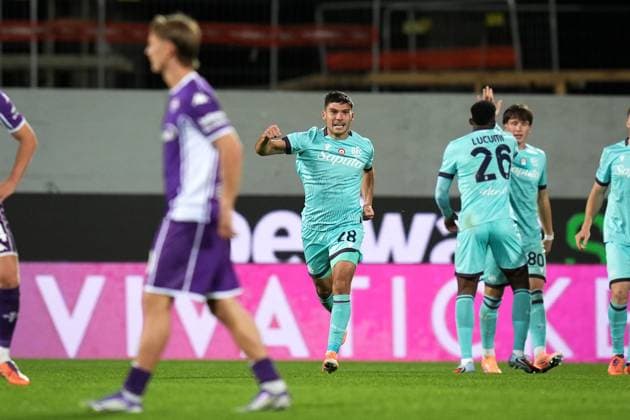Bologna s Nicolo Cambiaghi celebrates after scoring the 0-2 goal for his team during the Serie A soccer match between Fiorentina and Bologna at the Artemio Franchi Stadium in Florence, north Italy - Sunday, October 26, 2025 -  Copyright: xMassimoxPaolone LaPressex