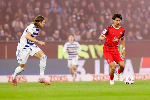 Fußball 3.Liga, 12.Spieltag, Saison 2025 2026, MSV Duisburg - Rot-Weiss Essen am 26.10.2025 in der Schauinsland-Reisen-Arena in Duisburg Kaito Mizuta ( Rot-Weiss Essen )