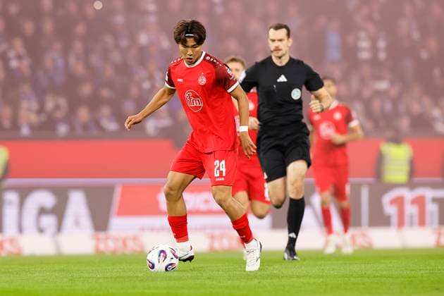 Fußball 3.Liga, 12.Spieltag, Saison 2025 2026, MSV Duisburg - Rot-Weiss Essen am 26.10.2025 in der Schauinsland-Reisen-Arena in Duisburg Kaito Mizuta ( Rot-Weiss Essen )