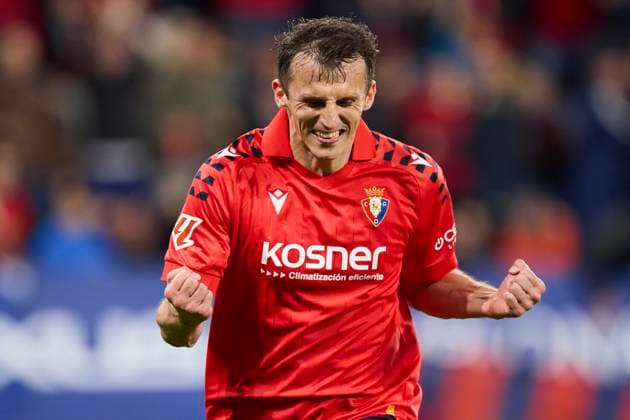 October 26, 2025, Pamplona, Navarra, SPAIN: Ante Budimir of CA Osasuna celebrates after scoring the team s first goal during the LaLiga EA Sports match between CA Osasuna and RC Celta de Vigo at El Sadar on October 26, 2025, in Pamplona, Spain. Pamplona SPAIN - ZUMAa181 20251026_zaa_a181_230 Copyright: xRicardoxLarreinax