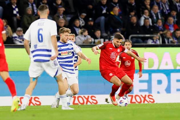 Fußball 3.Liga, 12.Spieltag, Saison 2025 2026, MSV Duisburg - Rot-Weiss Essen am 26.10.2025 in der Schauinsland-Reisen-Arena in Duisburg Ahmet Arslan ( Rot-Weiss Essen )