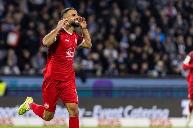 3.Liga: MSV Duisburg - Rot-Weiss Essen; 26.10.2025 Rot-Weiss Essen bejubelt das Tor, 1:1 durch Ramien Safi (Rot-Weiss Essen, 7) 3.Liga: MSV Duisburg - Rot-Weiss Essen; Schauinsland-Reisen-Arena, Duisburg; 26.10.2025 DFL regulations prohibit any use of photographs as image sequences and or quasi video. Copyright: xBEAUTIFULxSPORTS Buriakovx