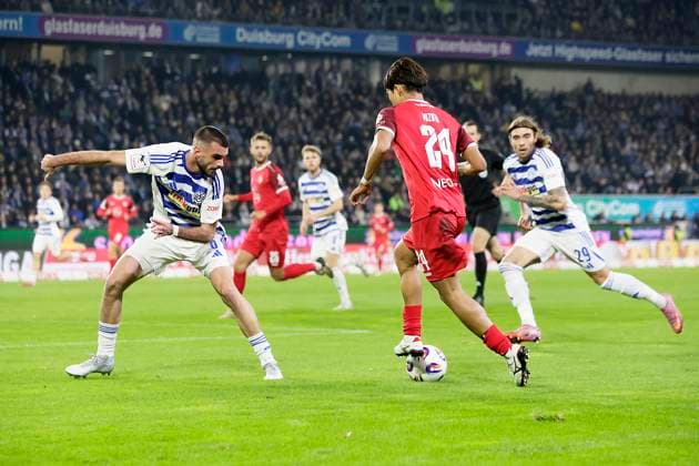 Fußball 3.Liga, 12.Spieltag, Saison 2025 2026, MSV Duisburg - Rot-Weiss Essen am 26.10.2025 in der Schauinsland-Reisen-Arena in Duisburg Kaito Mizuta ( Rot-Weiss Essen )