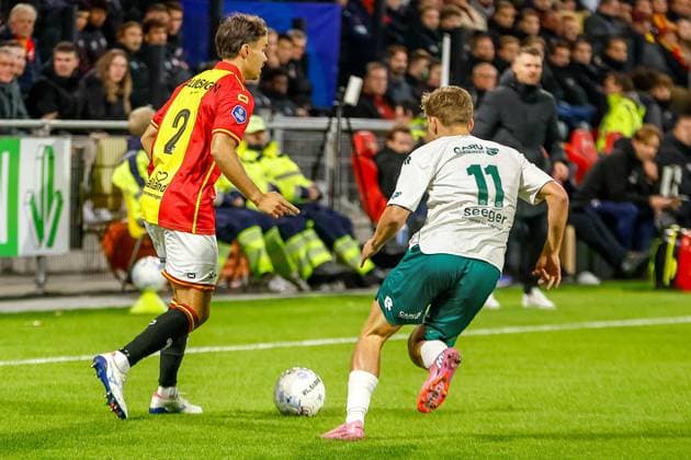 DEVENTER , 26-10-2025 , Stadium De Adelaarshorst , season 2025 2026 , Dutch Eredivisie football . match between Go Ahead Eagles and Excelsior Rotterdam, Picture shows Go Ahead Eagles - Excelsior  x31705837x Copyright: