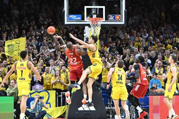 GER, Alba Berlin gegen FC Bayern Muenchen, Basketball, easyCredit Basketball League, Saison 2025 2026, 5. Spieltag, 26.10.2025 GER, Alba Berlin gegen FC Bayern Muenchen, Basketball, easyCredit Basketball League, Saison 2025 2026, 5. Spieltag, 26.10.2025 Berlin Copyright: xEibner-Pressefoto RyanxSleimanx EP_RSN