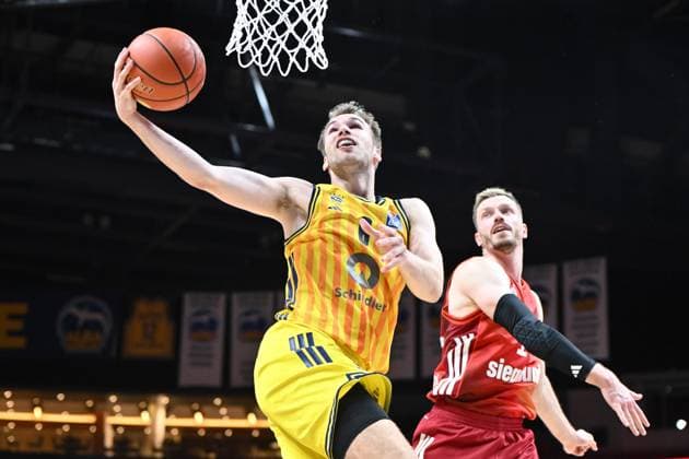Malte Delow (ALBA Berlin, 6) GER, Alba Berlin gegen FC Bayern Muenchen, Basketball, easyCredit Basketball League, Saison 2025 2026, 5. Spieltag, 26.10.2025 GER, Alba Berlin gegen FC Bayern Muenchen, Basketball, easyCredit Basketball League, Saison 2025 2026, 5. Spieltag, 26.10.2025 Berlin Copyright: xEibner-Pressefoto RyanxSleimanx EP_RSN