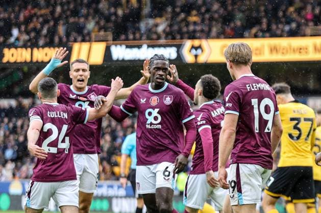 Zian Flemming (19 Burnley) celebrates after scoring his second goal during the Premier League football match between Wolverhampton Wanderers and Burnley at Molineux stadium in Wolverhampton, England Copyright: xNataliexMincher SPPx Sportspressphoto_SPR52013