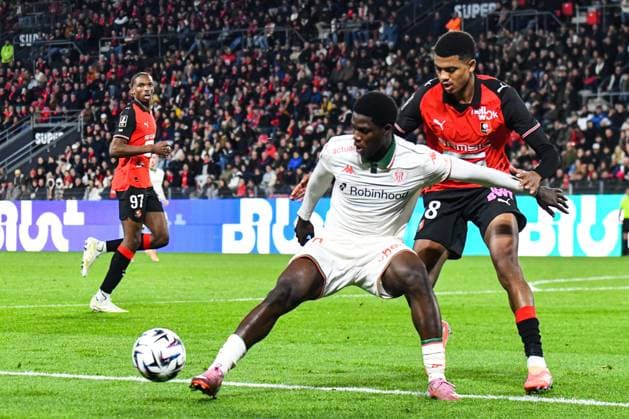 FOOTBALL : Stade Rennais vs OGC Nice - Ligue 1 - JournÃ e 9 - 26 10 2025 Bernard Nguene (OGC Nice) Abdelhamid Ait Boudlal (Stade Rennais) RennesFrance  Copyright: xBaptistexAutissierx