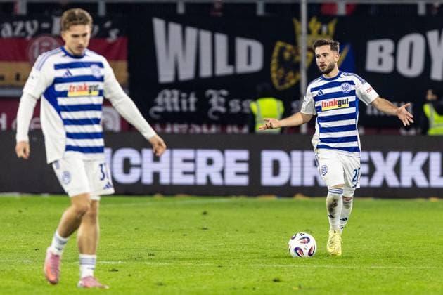3.Liga: MSV Duisburg - Rot-Weiss Essen; 26.10.2025 Can Coskun (MSV Duisburg, 27) 3.Liga: MSV Duisburg - Rot-Weiss Essen; Schauinsland-Reisen-Arena, Duisburg; 26.10.2025 DFL regulations prohibit any use of photographs as image sequences and or quasi video. Copyright: xBEAUTIFULxSPORTS Buriakovx