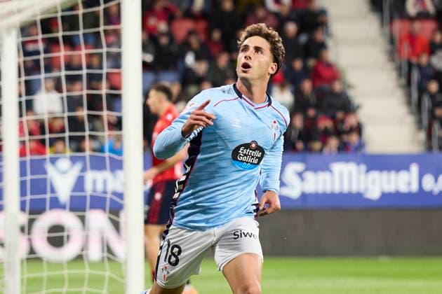 October 26, 2025, Pamplona, Navarra, SPAIN: Pablo Duran of RC Celta de Vigo celebrates after scoring the team s third goal during the LaLiga EA Sports match between CA Osasuna and RC Celta de Vigo at El Sadar on October 26, 2025, in Pamplona, Spain. Pamplona SPAIN - ZUMAa181 20251026_zaa_a181_258 Copyright: xRicardoxLarreinax