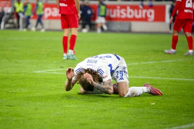 Duisburg, Deutschland, 26.10.25: Joshua Bitter (MSV Duisburg) ist enttäuscht waehrend des Spiels der 3. Liga MSV Duisburg vs Rot-Weiss Essen in der schauinsland-reisen-arena Duisburg schauinsland-reisen-arena North Rhine-Westphalia Germany Copyright: xBrauer-Fotoagenturx xAdrianxSchlx