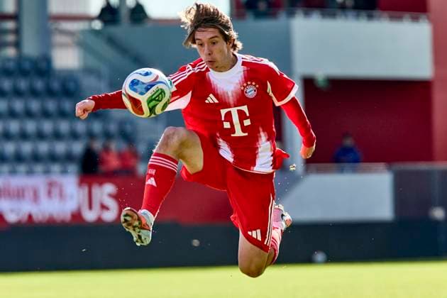 A-Junioren Bundesliga DFB-Nachwuchsliga, FC Bayern München (U19) vs TSV 1860 München (U19), München FC Bayern, München FC Bayern (U19), FC Augsburg, FC Augsburg (U19), 2025-10-26 in München (FC Bayern Campus) OLYCHENKO Bogdan (FC Bayern München (U19) Zentrales Mittelfeld (Nr.10) FCBU1910 ) sportworld München FC Bayern Campus Bayern Deutschland