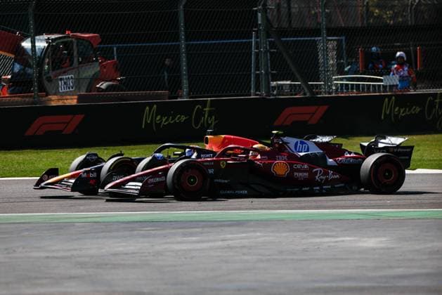 F1 - MEXICO CITY GRAND PRIX 2025 44 HAMILTON Lewis (gbr), Scuderia Ferrari SF-25, action and 01 VERSTAPPEN Max (nld), Red Bull Racing RB21, action during the 2025 Formula 1 Mexico City Grand Prix, 20th round of the 2025 FIA Formula One World Championship, WM, Weltmeisterschaft from October 24 to 26, 2025 on the Autodromo Hermanos Rodriguez, in Mexico City, Mexico - Mexico CityMexico Copyright: xJavierxJimenezx
