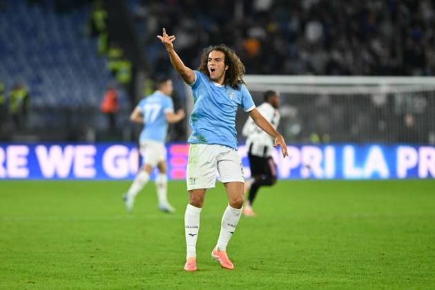 Foto IPP Cavaliere Emiliano. Roma 26 10 2025. Calcio Campionato Serie A 2025-2026. Lazio - Juventus. Nella foto: Matteo Guendouzi fa il gesto del medio in direzione del guardalinee - segnalinee - Italy Photo Press - World Copyright italy ITALY  Copyright: xR4924_italyphotopressx