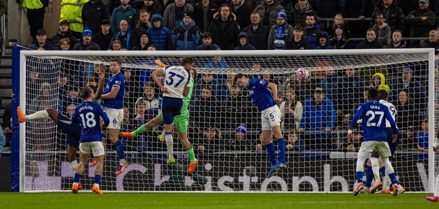 (251027) -- LIVERPOOL, Oct. 27, 2025 -- Tottenham Hotspur s Micky van de Ven (3rd L) scores the second goal during the English Premier League match between Everton FC and Tottenham Hotspur FC in Liverpool, Britain, on Oct. 26, 2025. FOR EDITORIAL USE ONLY. NOT FOR SALE FOR MARKETING OR ADVERTISING CAMPAIGNS. NO USE WITH UNAUTHORIZED AUDIO, VIDEO, DATA, FIXTURE LISTS, CLUB LEAGUE LOGOS OR LIVE SERVICES. ONLINE IN-MATCH USE LIMITED TO 45 IMAGES, NO VIDEO EMULATION. NO USE IN BETTING, GAMES OR SINGLE CLUB LEAGUE PLAYER PUBLICATIONS. (SP)BRITAIN-LIVERPOOL-FOOTBALL-PREMIER LEAGUE-EVERTON VS TOTTENHAM HOTSPUR (Xinhua)