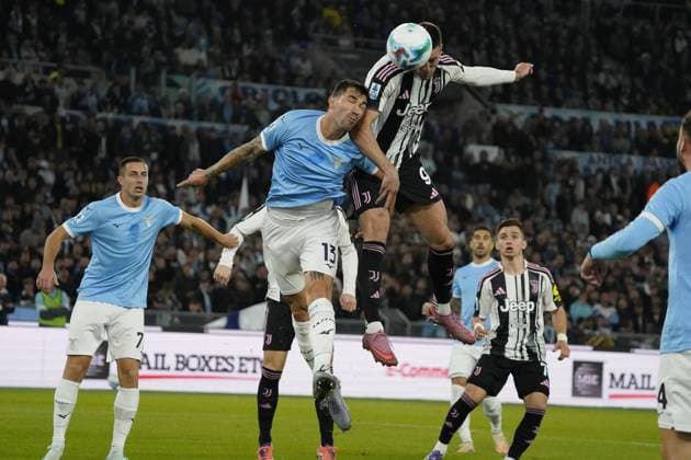 CALCIO - Serie A - SS Lazio vs Juventus FC Alessio Romagnoli and Dusan Vlahovic during the 8th day of the Serie A Championship between S.S. Lazio vs Juventus F.C. at the Olympic Stadium, Rome, italy on 26 October 2025 Rome Italy  Copyright: xIPAxSport ABACAx