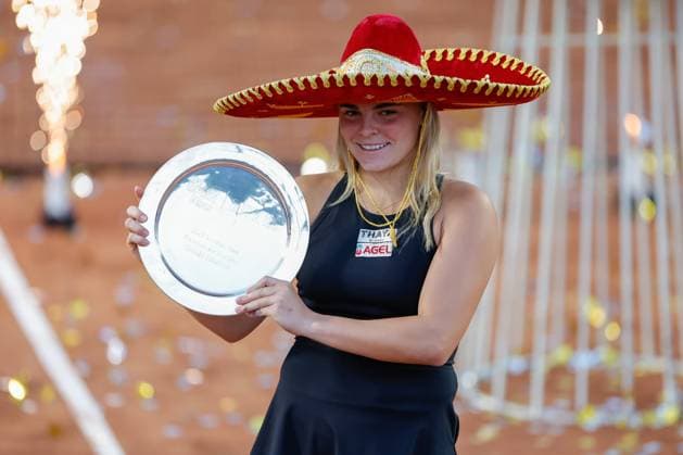 WTA, Tennis Damen QUERETARO OPEN 125 WTA QUERETARO OPEN 125 BEJLEK VS SCOTT 26102025 QUERETARO, QUERETARO, MEXICO. Action photo of czech Sara Bejlek, champion of the tournanent during day 6 of the WTA Queretaro Open 125, held a the Club Campestre de Queretaro against Katrina Scott of the USA. Foto de accion de la chequia Sara Bejlek, campena del torneo durante el dia 6 del WTA Queretaro Open 125, celebrado en el Club Campestre de Queretaro en contra de Katrina Scott de Estados Unidos. PHOTO BY IMAGENSHOP AGENCIA FOTOGRAFICA QUERETARO QUERETARO MEXICO Copyright: xIMAGENSHOPxAGENCIAxFOTOGRAFICAx