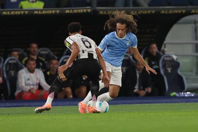 SS Lazio v Juventus FC - Serie A Matteo Guendouzi of Lazio and Lloyo Kelly of Juventus play during the Serie A soccer match between SS Lazio and Hellas Verona at Stadio Olimpico in Rome, Italy, on October 26, 2025. Rome Lazio Italy  Copyright: xCiroxDexLucax originalFilename:deluca-sslazioj251026_npJ6k.jpg