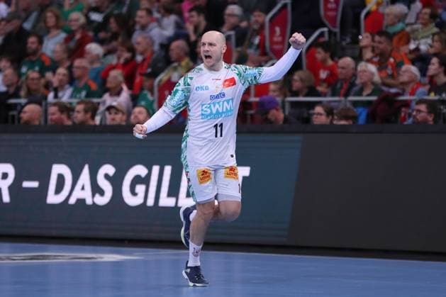 26.10.2025, xgox, Handball - Daikin HBL, TSV Hannover-Burgdorf - SC Magdeburg emspor, v.l. Daniel Pettersson (Magdeburg, 11) Jubel, Torjubel, jubelt ueber das Tor, celebrate the goal, celebration Hannover