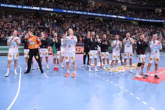 26.10.2025, xgox, Handball - Daikin HBL, TSV Hannover-Burgdorf - SC Magdeburg emspor, v.l. Magdeburg Jubel ueber den Sieg, Jubel nach Spielende Hannover