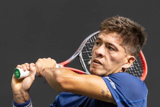 Rolex Paris Masters 2025 - Day 1 Sebastian Baez (ARG) plays against Cameron Norrie (GBR) in the men s singles match on day one of the Paris ATP, Tennis Herren Masters 1000 tennis tournament at the Paris La Defense Arena in Nanterre, on the outskirts of Paris. Paris France  Copyright: xIbrahimxEzzatx originalFilename:ezzat-notitle251027_npqCC.jpg