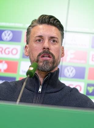 Sandro Wagner (Trainer FC Augsburg), Pressekonferenz vor dem DFB-Pokal-Spiel gegen den VfL Bochum;