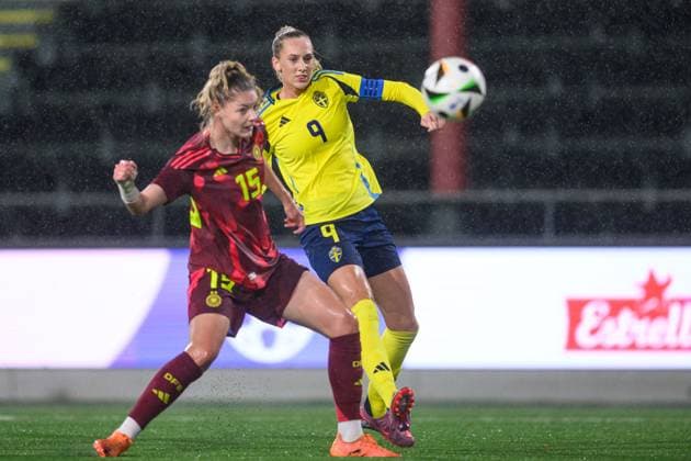 251027 Vanessa Diehm of Germany and Ellen Wangerheim of Sweden during the International Friendly, Länderspiel, Nationalmannschaft under-23 football match between Sweden and Germany on October 27, 2025 in Malmö. Photo: Christoffer Borg Mattisson BILDBYRAN COP 261 CB0483 fotboll football soccer fotball u23 under 23 sverige sweden germany dam bbeng landslag Copyright: CHRISTOFFERxBORGxMATTISSON BB251027CB047