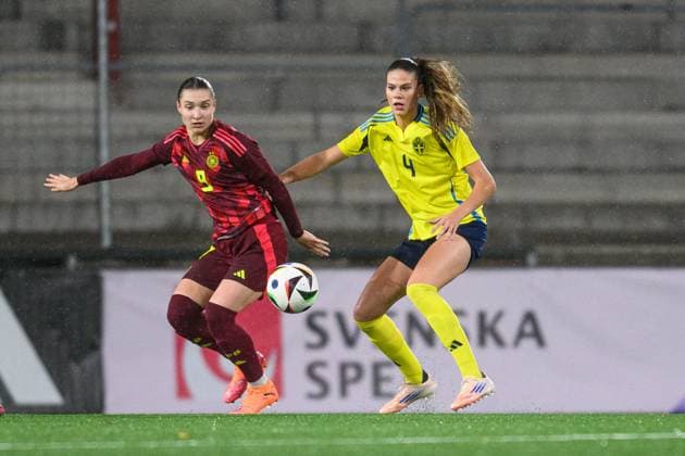 251027 Dilara Acikgöz of Germany and Bella Andersson of Sweden during the International Friendly, Länderspiel, Nationalmannschaft under-23 football match between Sweden and Germany on October 27, 2025 in Malmö. Photo: Christoffer Borg Mattisson BILDBYRAN COP 261 CB0483 fotboll football soccer fotball u23 under 23 sverige sweden germany dam bbeng landslag Copyright: CHRISTOFFERxBORGxMATTISSON BB251027CB053
