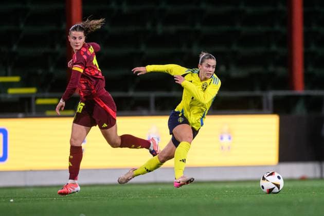 251027 Katharina Piljic of Germany and Johanna Renmark of Sweden during the International Friendly, Länderspiel, Nationalmannschaft under-23 football match between Sweden and Germany on October 27, 2025 in Malmö. Photo: Christoffer Borg Mattisson BILDBYRAN COP 261 CB0483 fotboll football soccer fotball u23 under 23 sverige sweden germany dam bbeng landslag Copyright: CHRISTOFFERxBORGxMATTISSON BB251027CB072