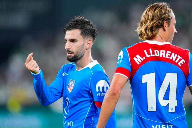 October 27, 2025, Sevilla, Sevilla, SPAIN: Alex Baena of Atletico de Madrid celebrates a goal during the Spanish league, LaLiga EA Sports, football match played between Real Betis and Atletico de Madrid at La Cartuja stadium on October 27, 2025, in Sevilla, Spain. Sevilla SPAIN - ZUMAa181 20251027_zaa_a181_066 Copyright: xJoaquinxCorcherox