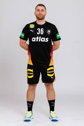 Muenchen: Handball DHB - 25 26 - Deutschland - Fotoshooting Lukas Mertens (Deutschland) Portrait Gesicht Muenchen Bayern Deutschland