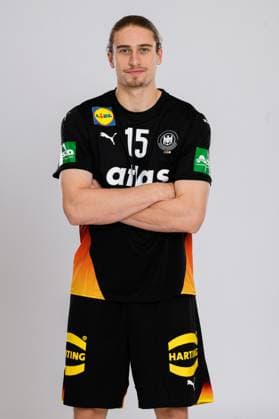 Muenchen: Handball DHB - 25 26 - Deutschland - Fotoshooting Juri Knorr (Deutschland) Einzelbild . Freisteller . Muenchen Bayern Deutschland