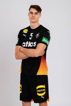 Muenchen: Handball DHB - 25 26 - Deutschland - Fotoshooting Miro Schluroff (Deutschland) Einzelbild . Freisteller . Muenchen Bayern Deutschland