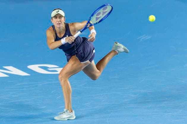 HONG KONG, CHINA - OCTOBER 28: Belinda Bencic of Switzerland in action during the women™s singles round of 32 matches against Aliaksandra Sasnovich on day two of the Prudential Hong Kong Tennis Open at Victoria Park on October 28, 2025 in Hong Kong, China. (Photo by Yu Chun Christopher Wong Eurasia Images) Hong Kong Hong Kong China Copyright: x2025xEurasiaxSportxImagesx jp-en-EuSpIm-cw5_WTAHKG_20251028_1726