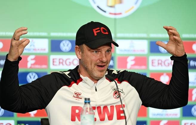 28.10.2025, xophax, Fussball , DFB - Pokal , 2.Runde Saison 2025 2026 1.FC Köln Pressekonferenz vor dem DFB - Pokal Spiel gegen Bayern München Trainer Lukas Kwasniok Köln